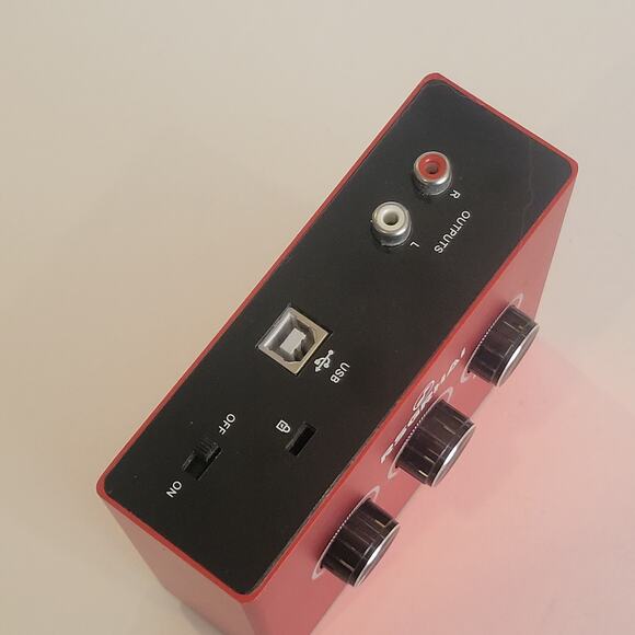 RSGRHAI AUDIO INTERFACE MODEL RA-AU11 Perfect shape - Picture 2 of 8